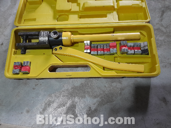 Electric hydraulic lux  punch machine.